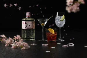 春の息吹を感じる、桜香るジャパニーズクラフトジン。「六 桜ブルームエディション」カクテルフェアを開催